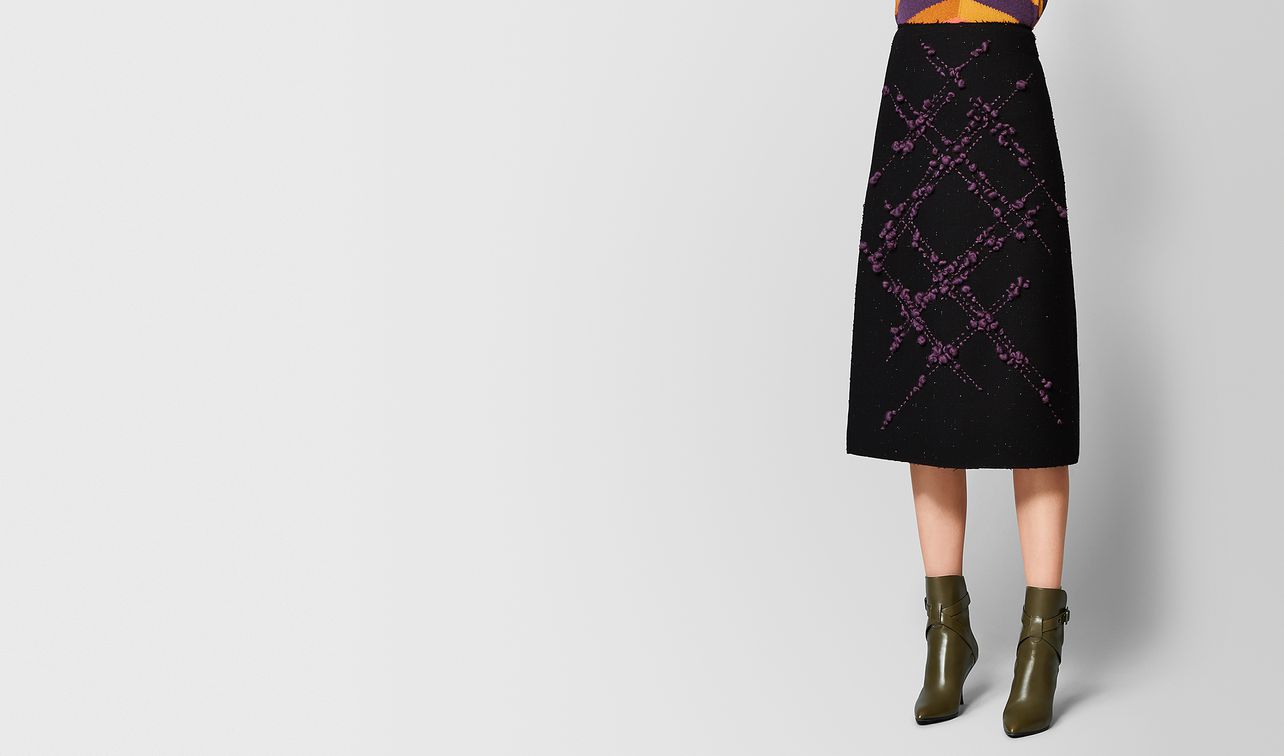 nero/grape wool skirt landing