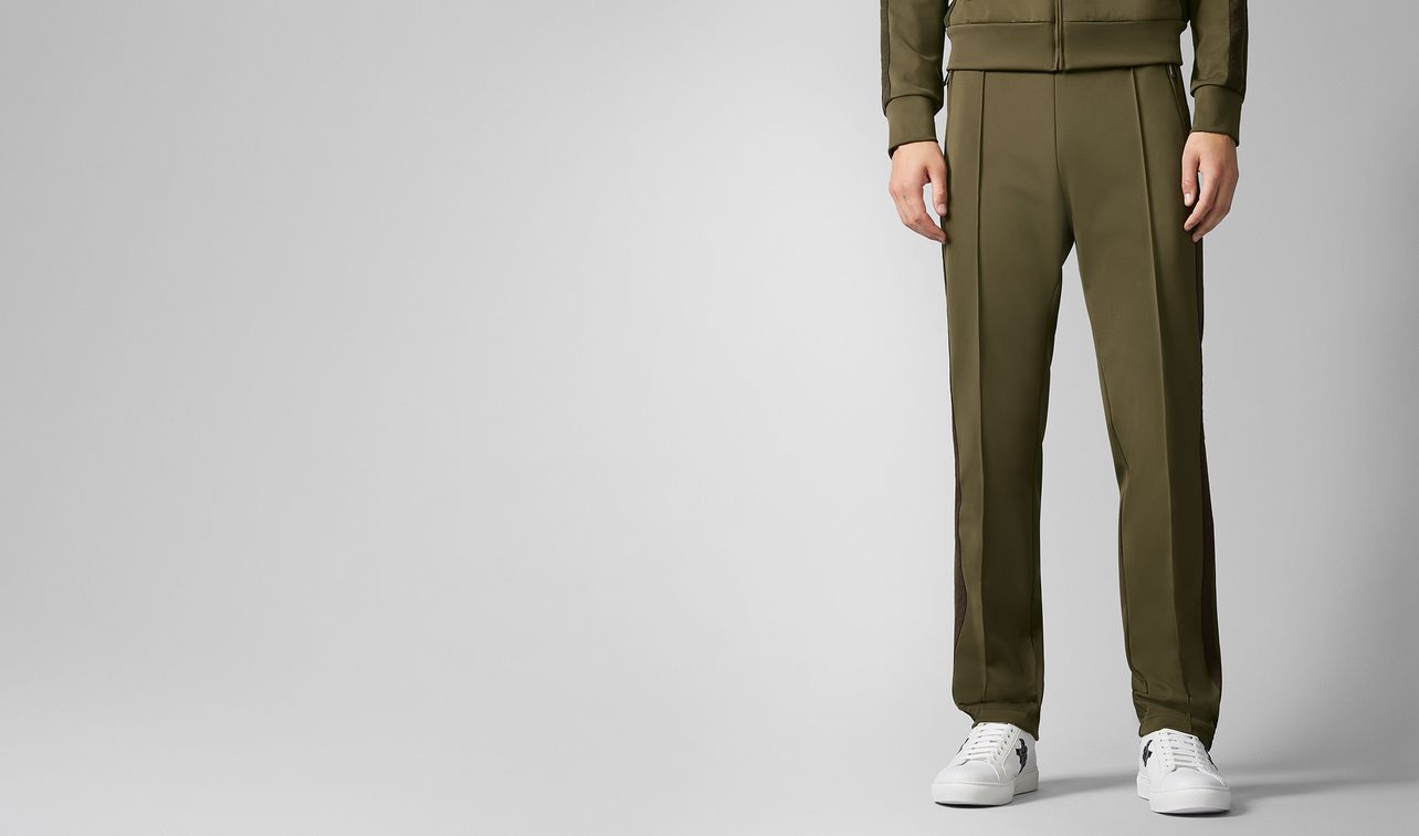 trousers in nylon landing