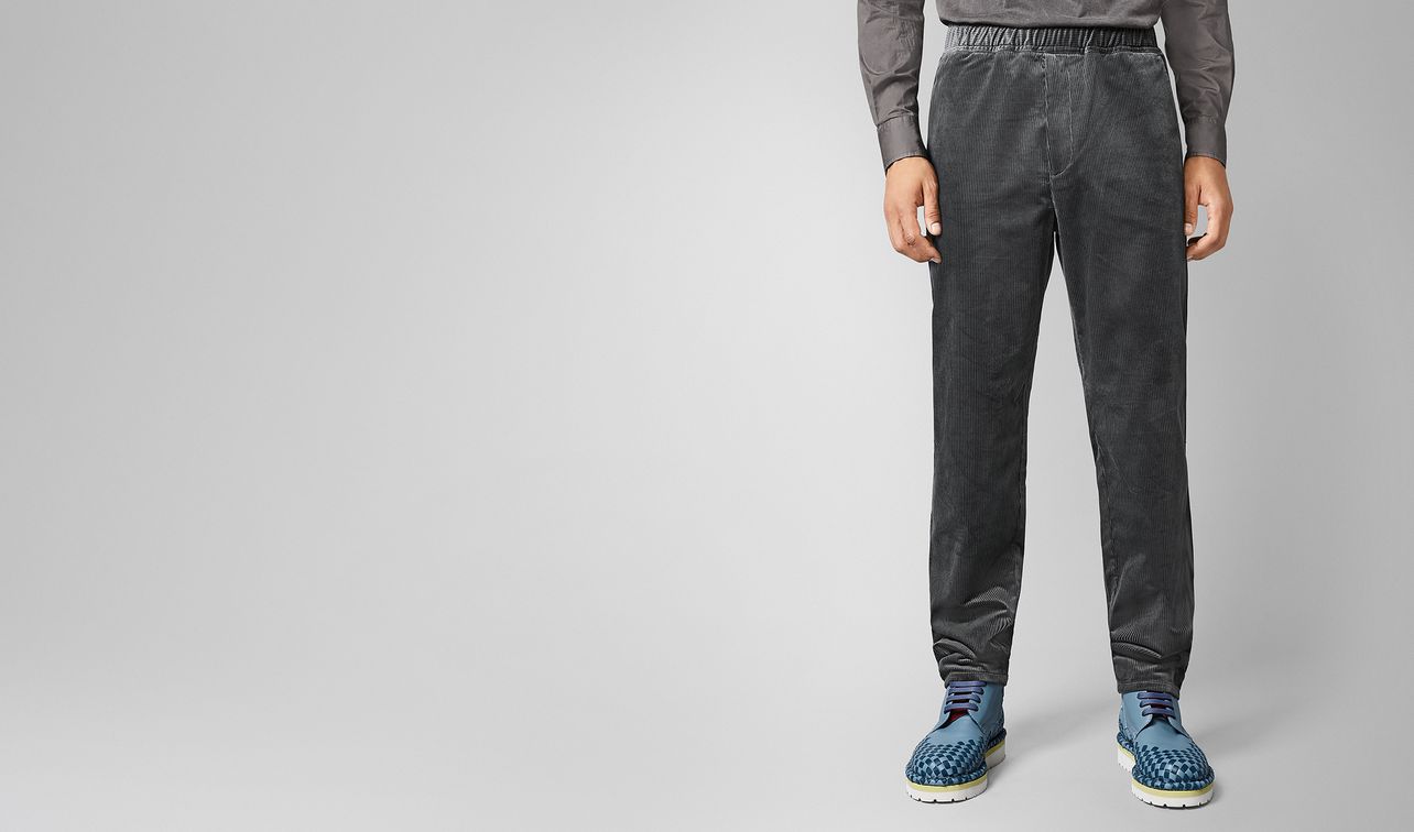 pant in corduroy
landing