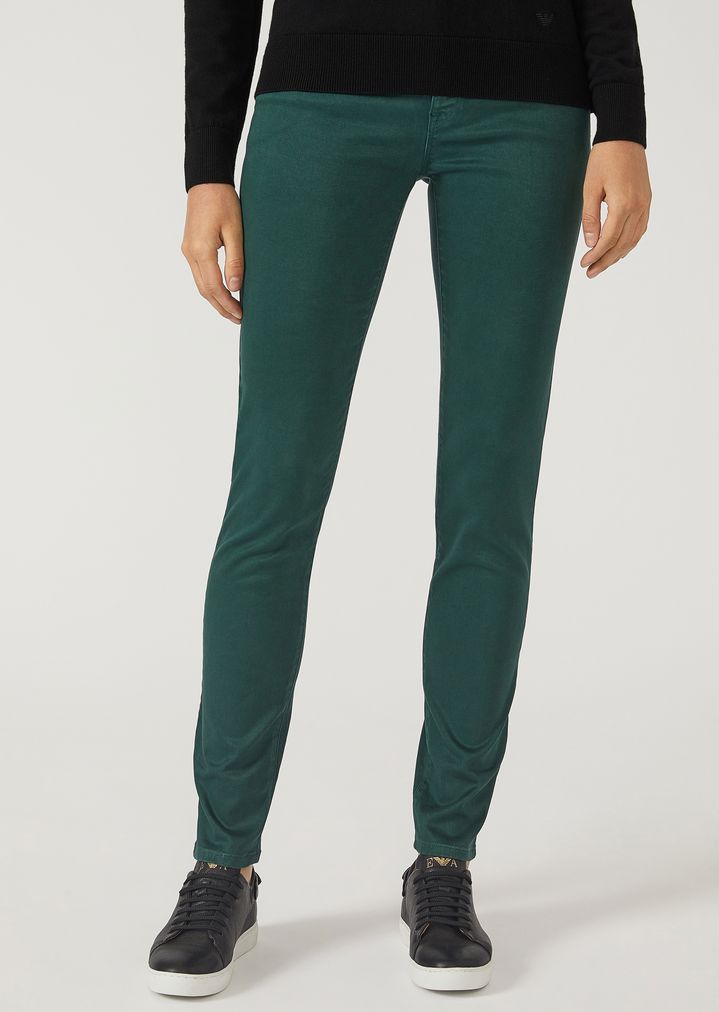 Bolso de piel con bandolera y logotipo Emporio Armani Bolso de piel con bandolera y logotipo Emporio Armani