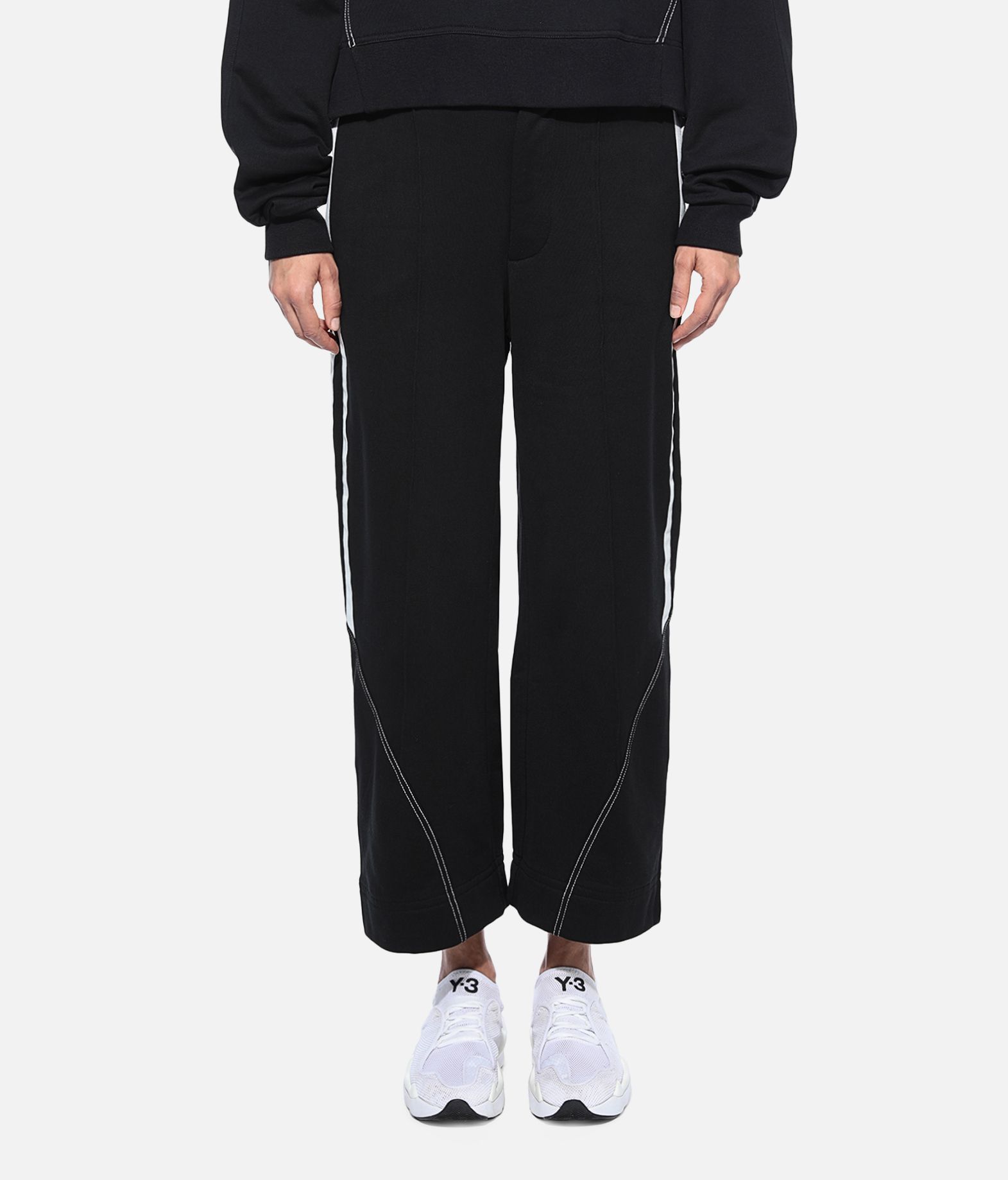 wide sweatpants