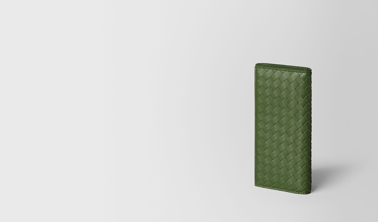 fern intrecciato vn continental wallet landing