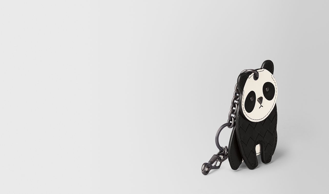 multicolor intrecciato nappa charm
landing