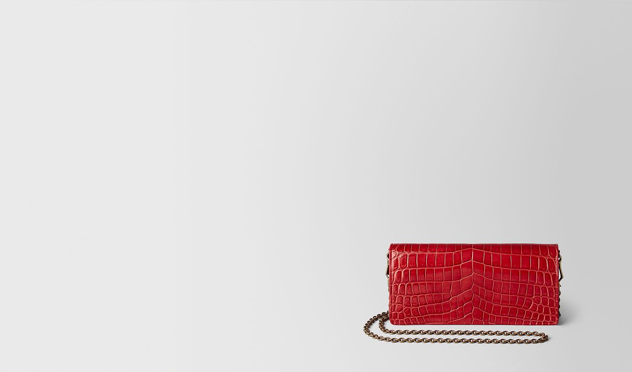 china red crocodile chain wallet landing