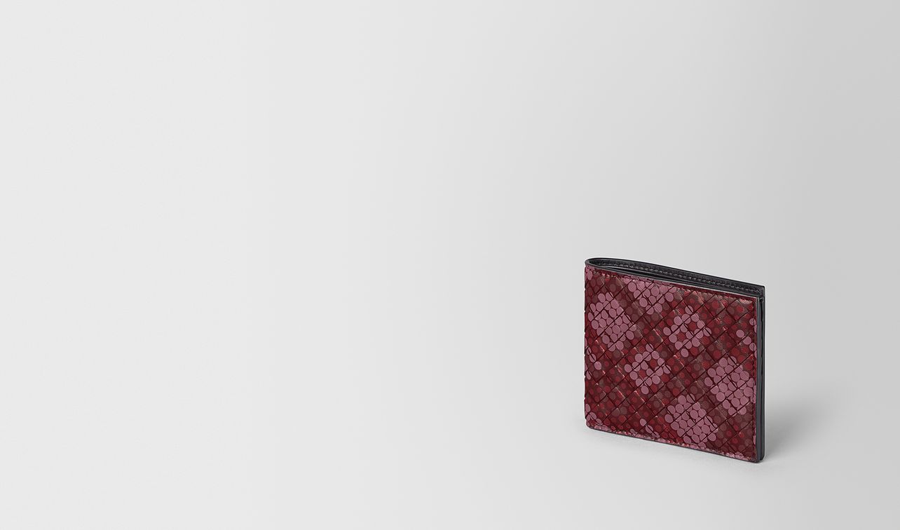 billfold in tartan dots landing