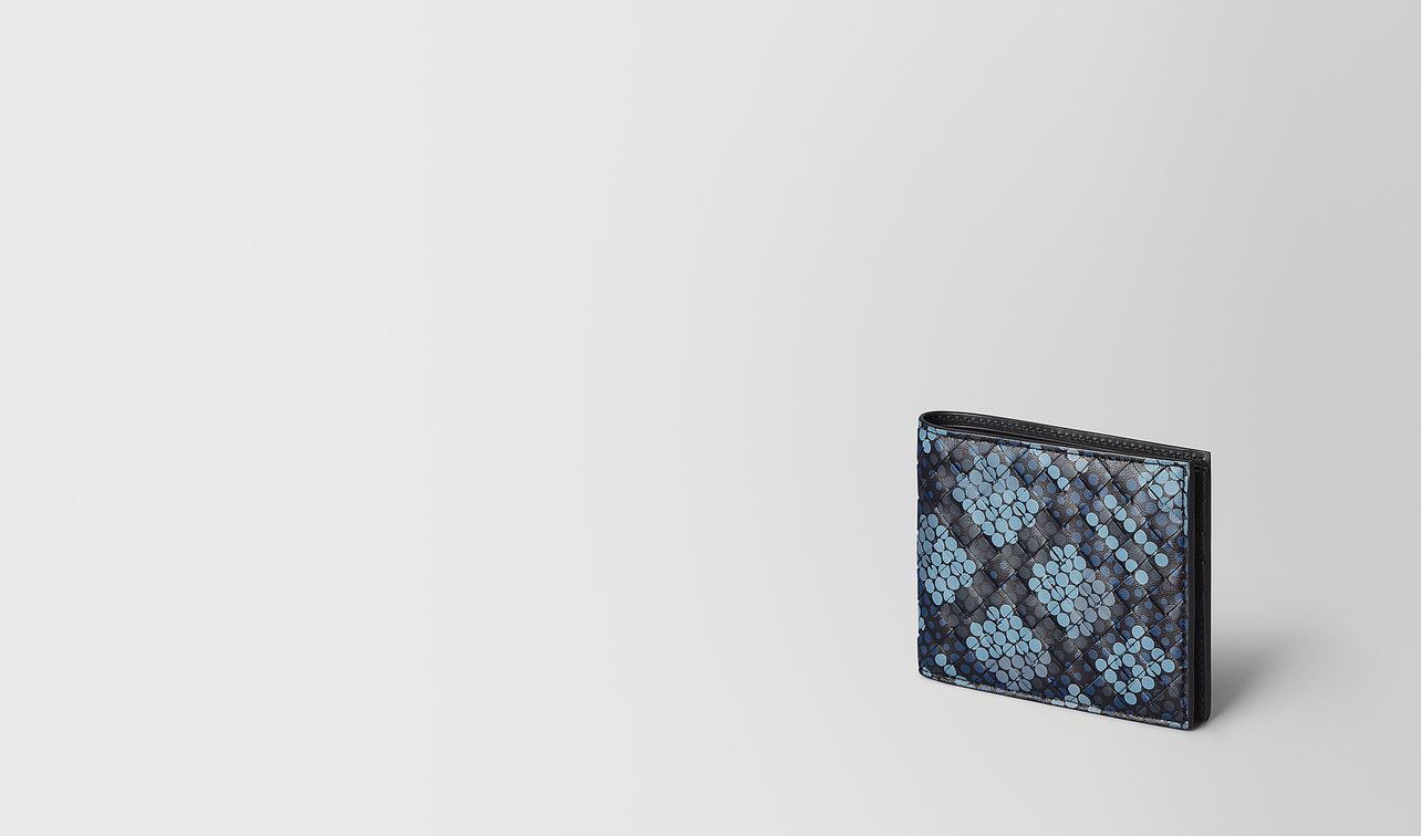 billfold in tartan dots landing