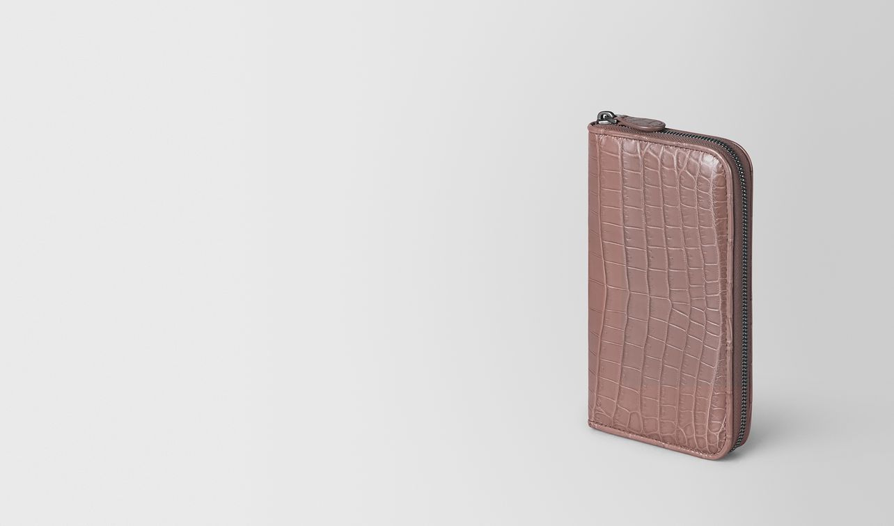 zip around wallet in crocodile landing