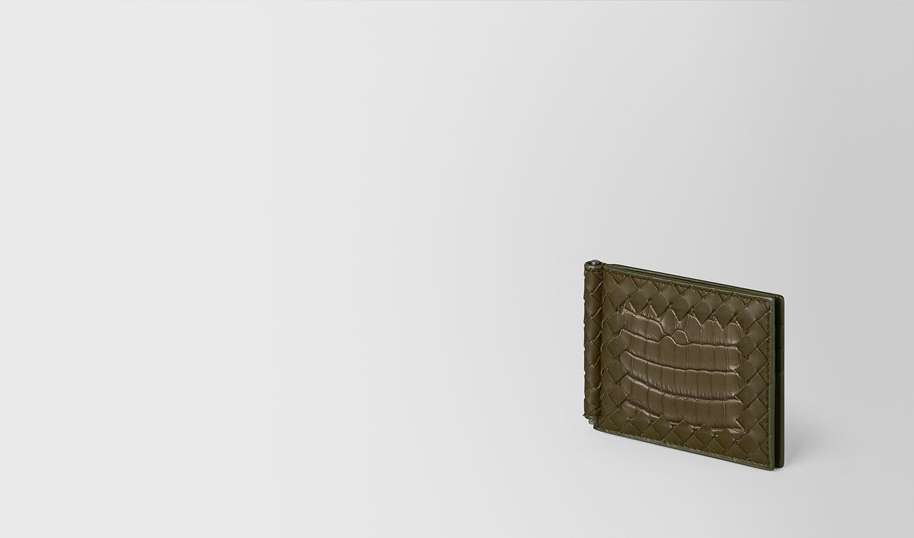billfold in nappa and soft crocodile landing