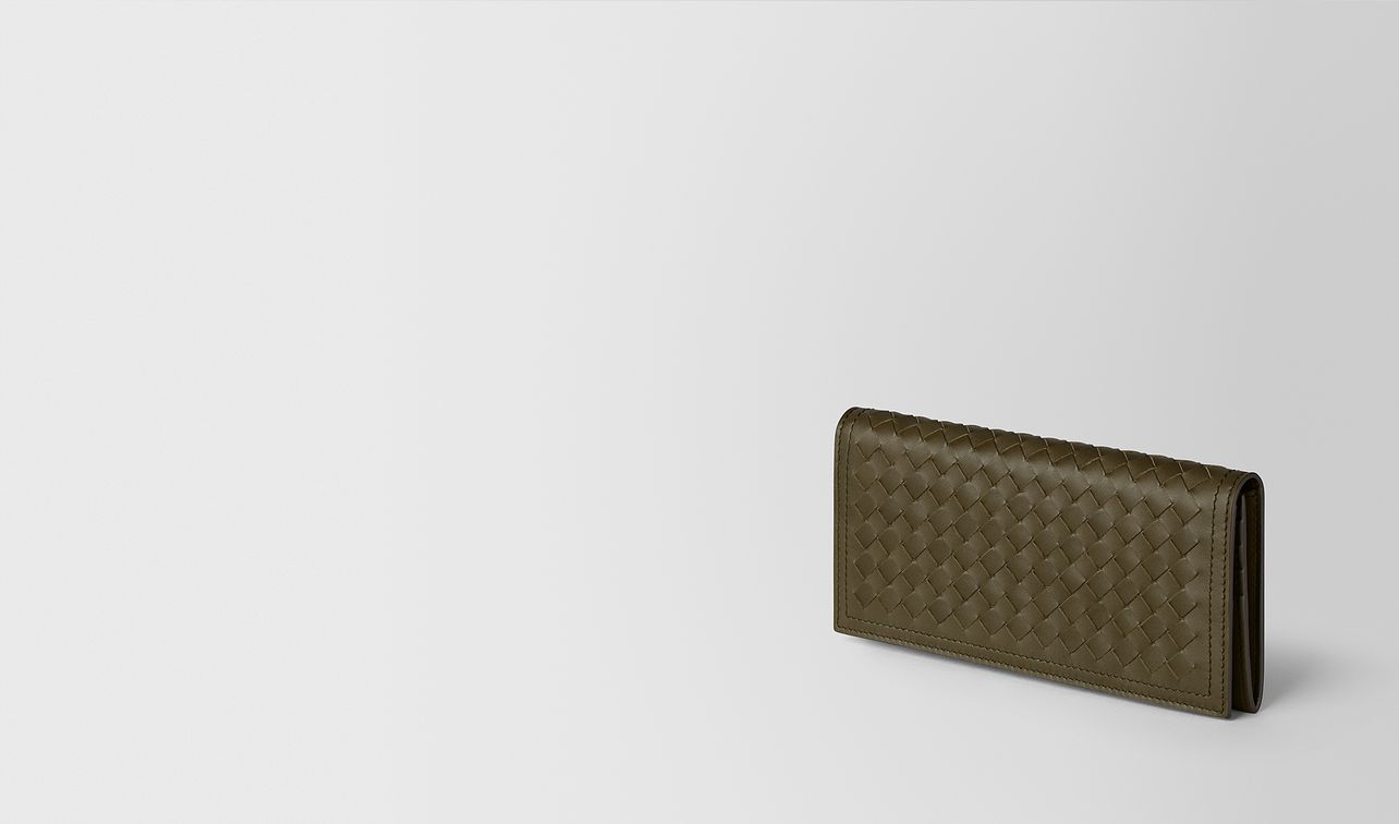 billfold in nappa bicolor landing
