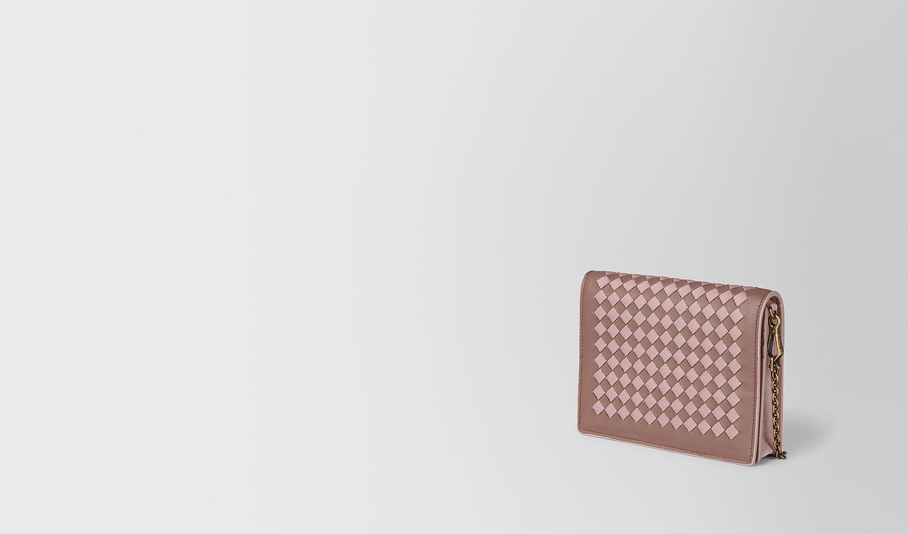 chain wallet in intrecciato chequer landing