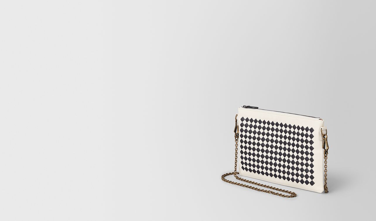 biletto chain in intrecciato chequer landing