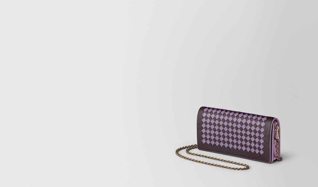 chain wallet in intrecciato checker landing
