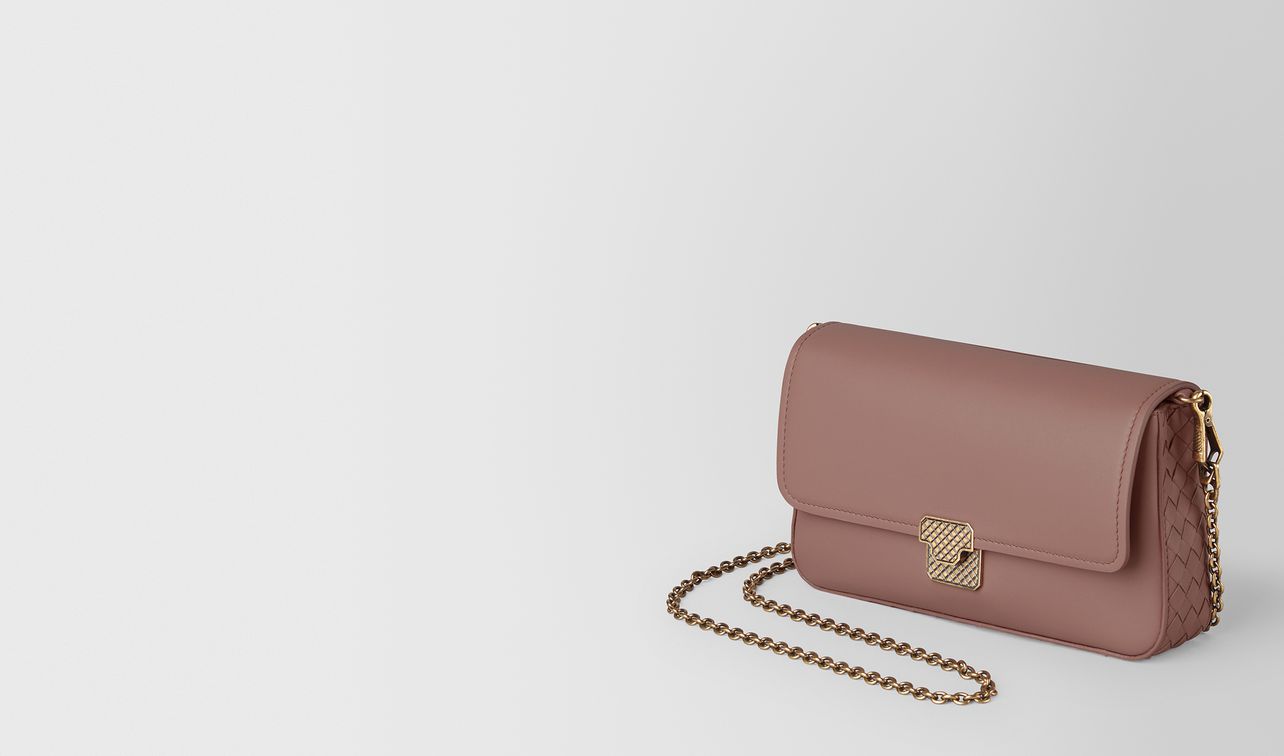 chain wallet in nappa
landing