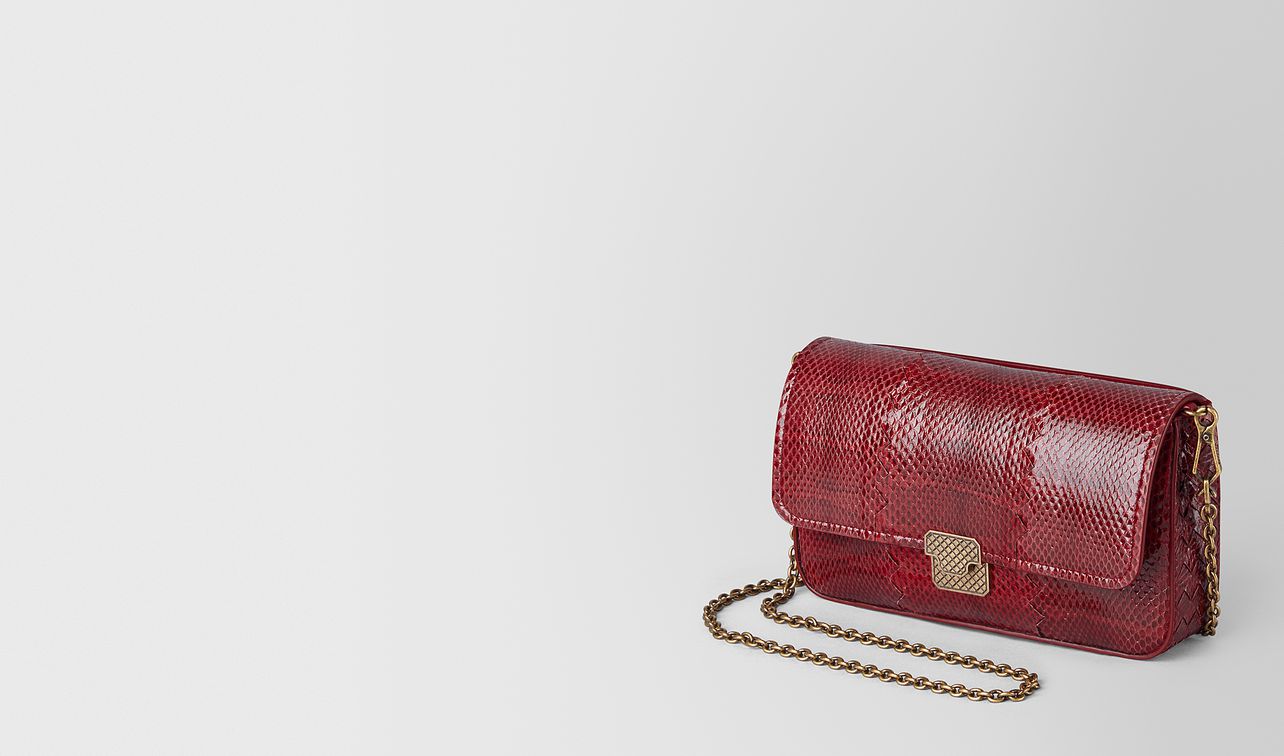 chain wallet in ayers landing