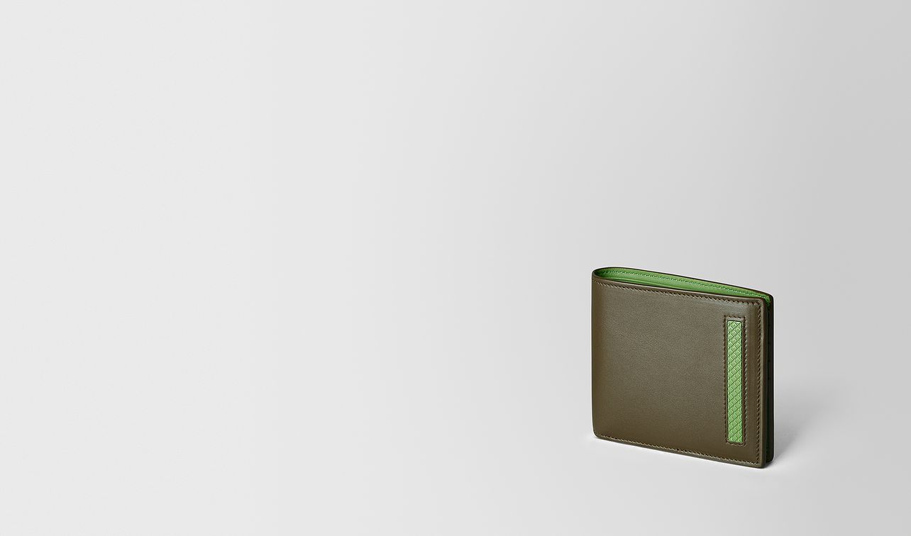 billfold in french calf and enamel landing