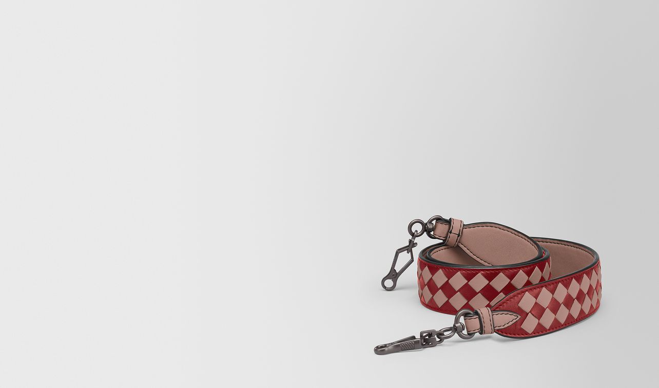 strap in intrecciato chequer landing