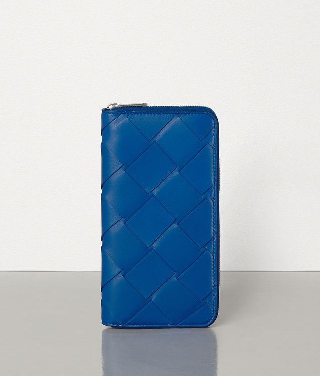 BOTTEGA VENETA MEDIUM ZIP-AROUND WALLET IN INTRECCIATO NAPPA Large Wallet Man fp