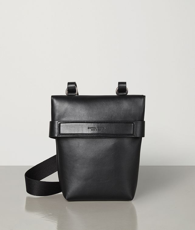 BOTTEGA VENETA SMALL CROSS-BODY BAG IN PAPER CALFSKIN Pouch Man fp