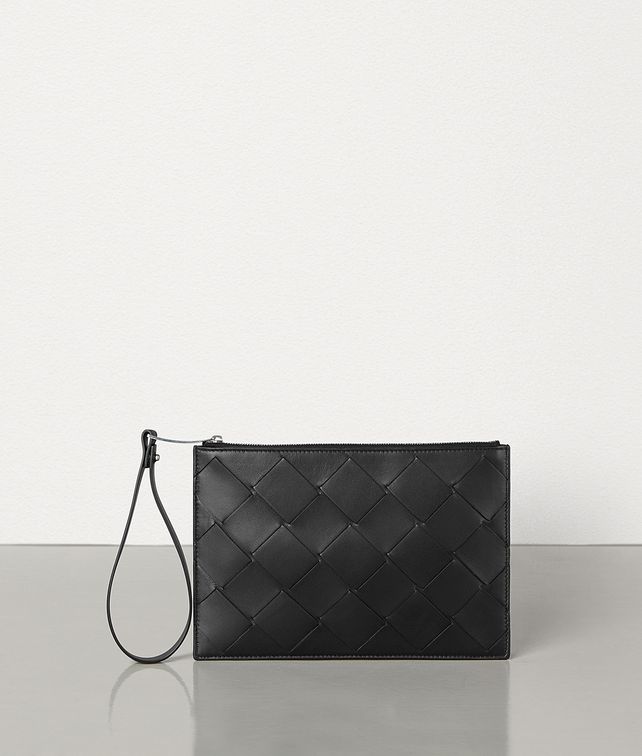 BOTTEGA VENETA POUCH IN INTRECCIATO NAPPA Pouch E fp