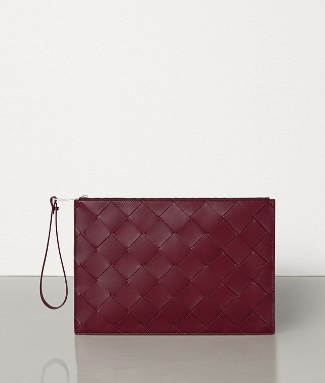 BOTTEGA VENETA POUCH IN INTRECCIATO NAPPA Pouch E fp