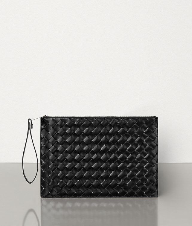 BOTTEGA VENETA MEDIUM POUCH IN INTRECCIATO SPAZZOLATO CALF Pouch Man fp