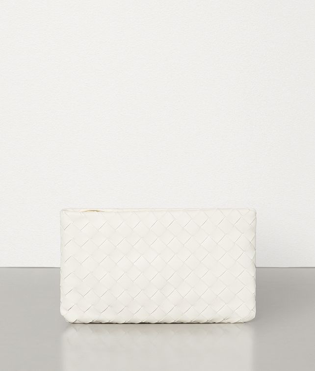 BOTTEGA VENETA MEDIUM POUCH IN INTRECCIATO NAPPA Pouch E fp