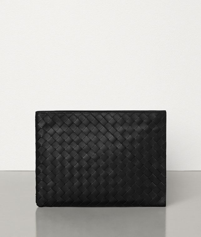 BOTTEGA VENETA LARGE POUCH IN INTRECCIATO VN Pouch Man fp