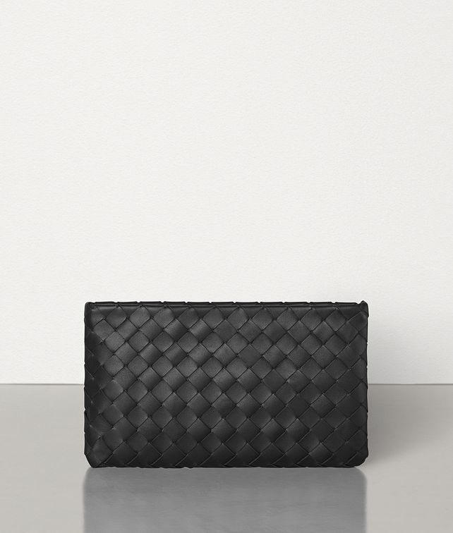 BOTTEGA VENETA MEDIUM POUCH IN INTRECCIATO NAPPA Pouch Man fp