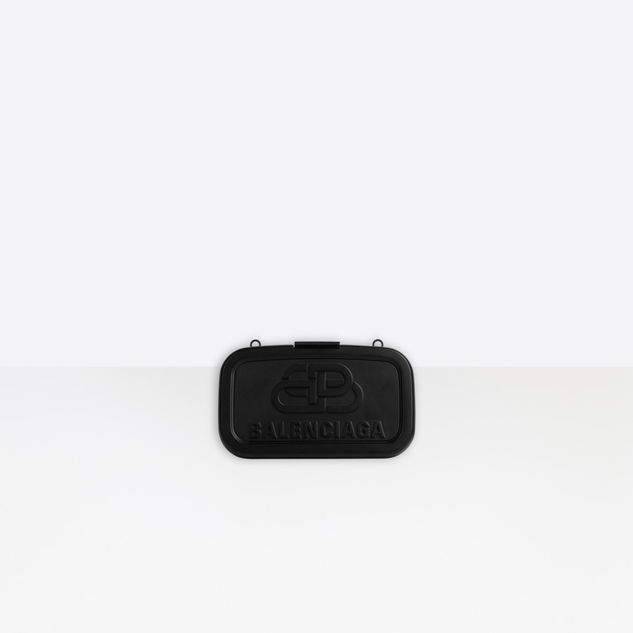 Lunch Box Small Clutch With Strap Black 