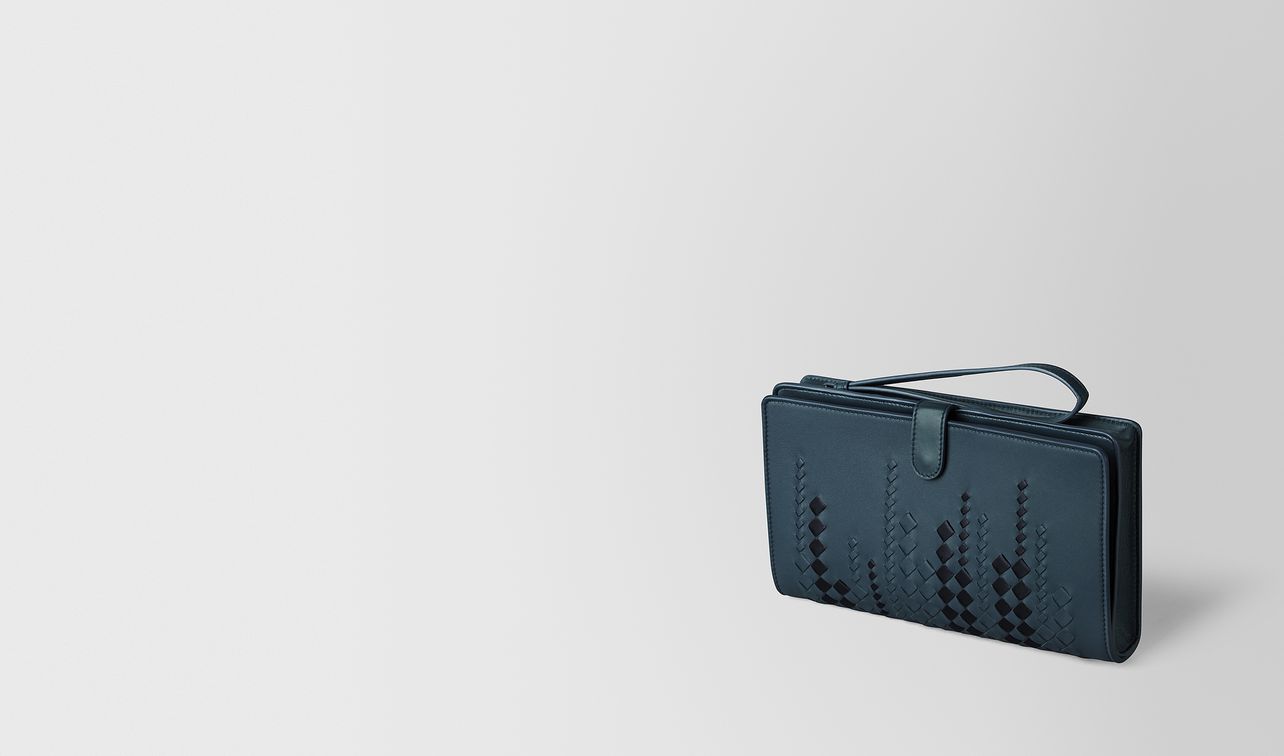 denim/tourmaline nappa multi-functional case landing
