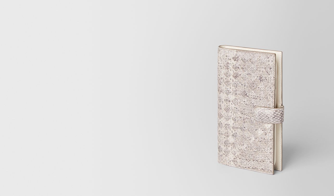 mist ayers/intrecciato nappa high-tech case landing