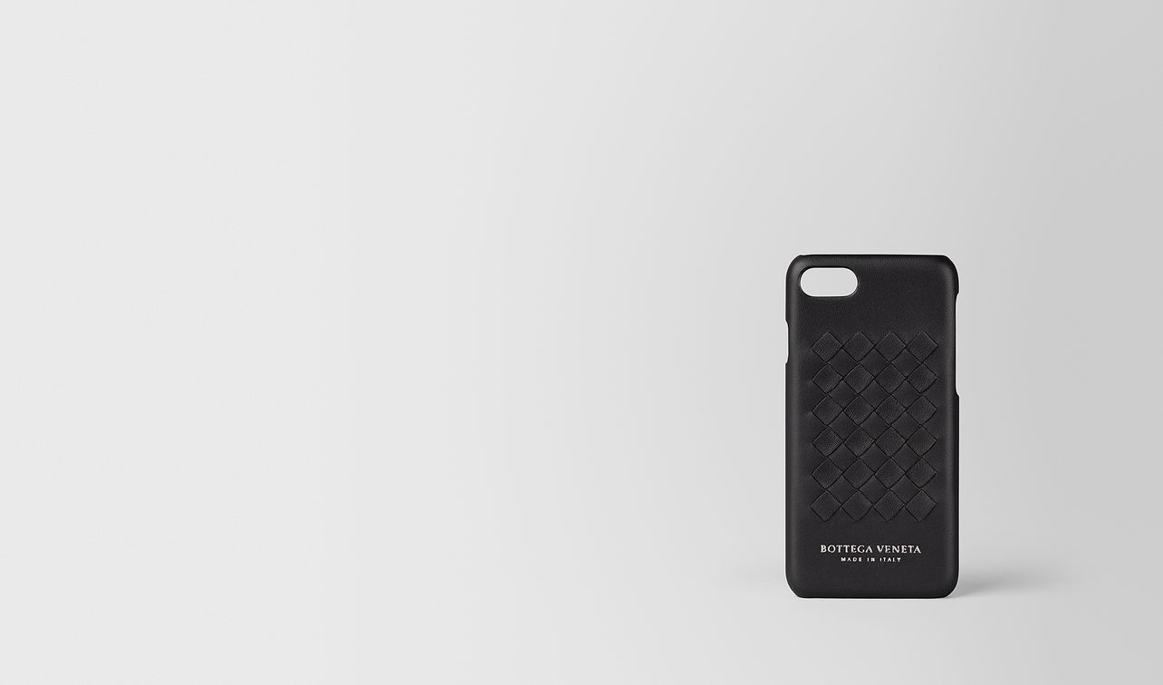 nero intrecciato nappa high-tech case
landing