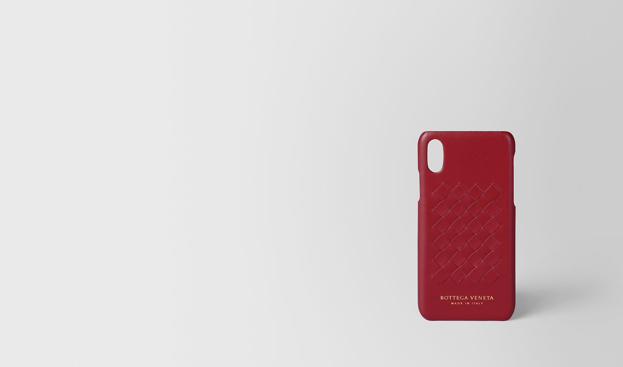 étui pour appareil high-tech en cuir nappa intrecciato china red
landing