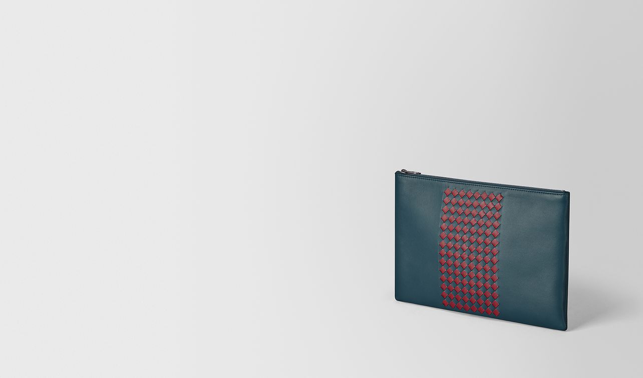 pochette à carreaux intrecciato landing