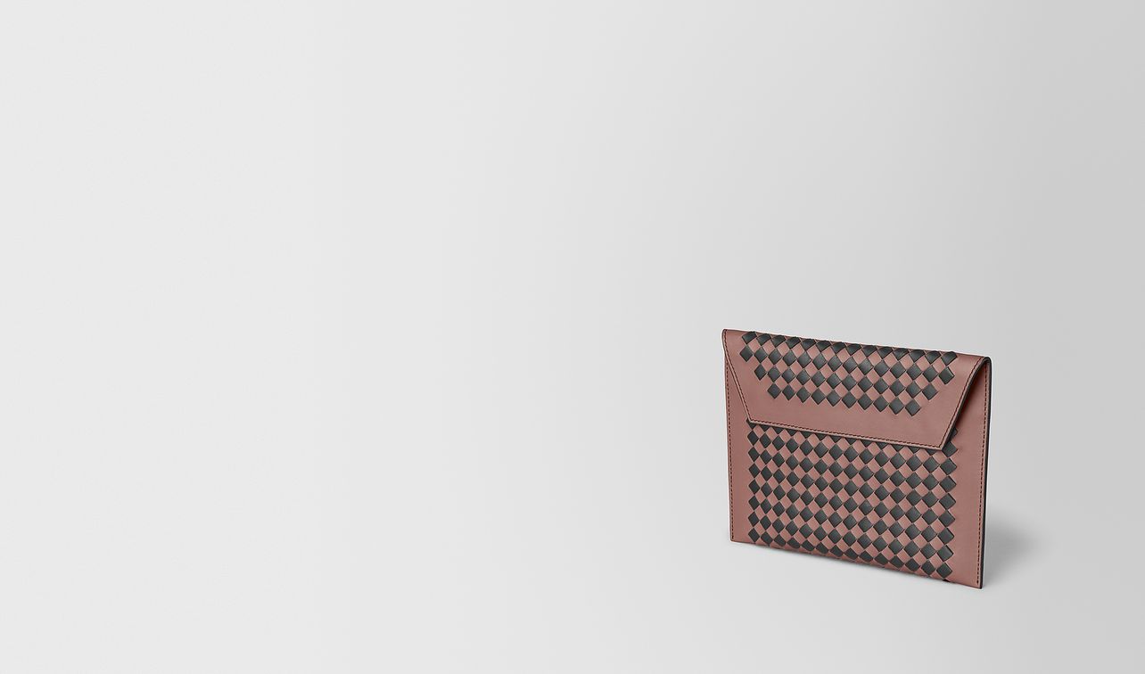 multipouch in intrecciato chequer landing