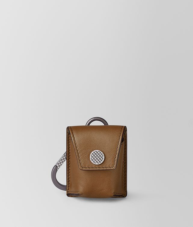BOTTEGA VENETA WIRELESS EARBUD CASE IN INTRECCIATO VN Other Accessories Man fp