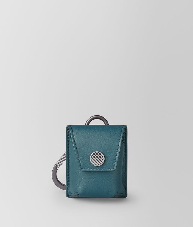 BOTTEGA VENETA ETUI FÜR KABELLOSE KOPFHÖRER AUS INTRECCIATO VN Weiteres Accessoire Herren fp