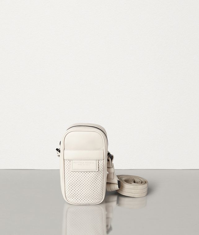 BOTTEGA VENETA MULTI-FUNCTIONAL CASE IN LEGGERO Pouch Man fp
