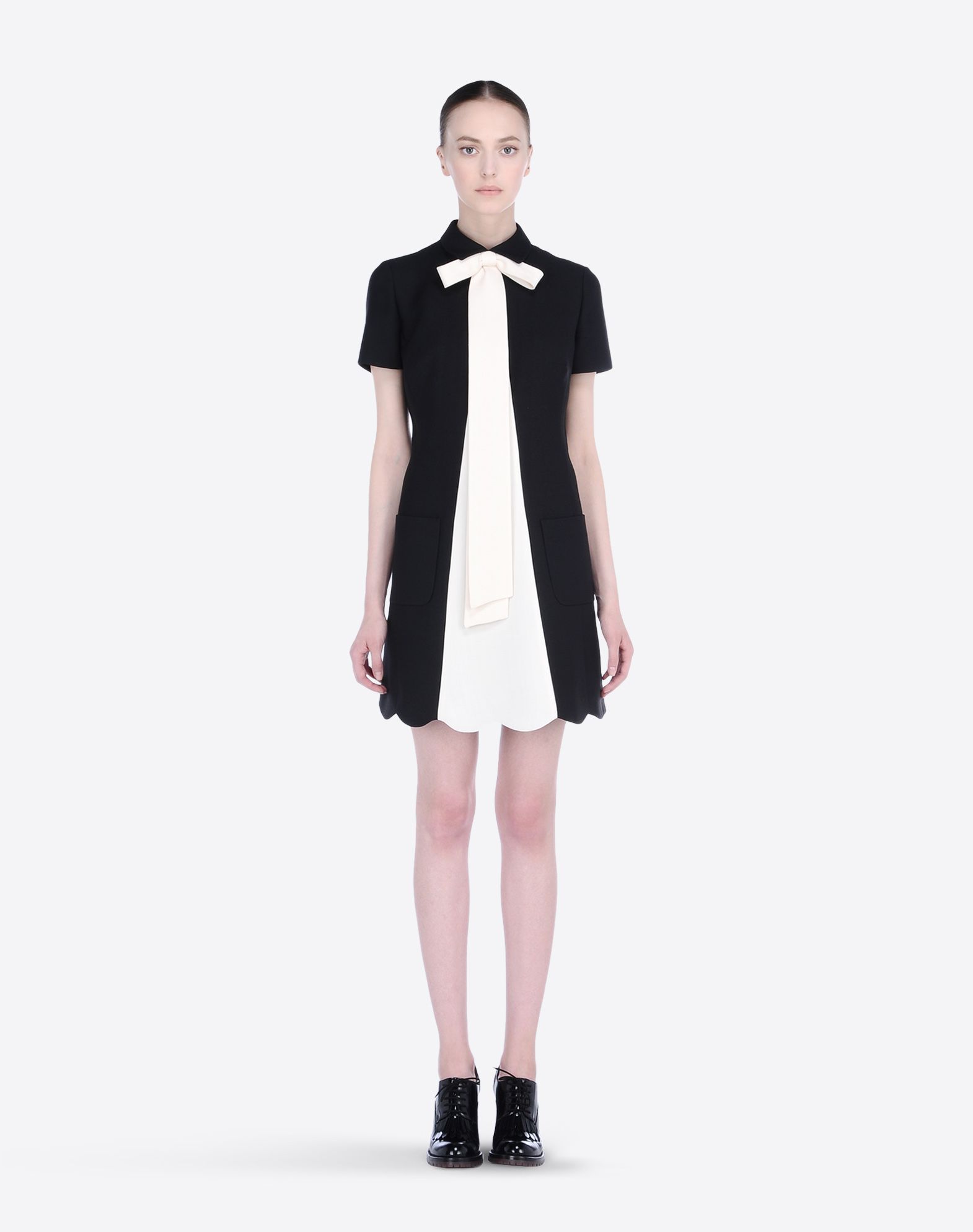 Valentino Crepe Couture Dress Dresses For Women Online Valentino Bow Detailing Crêpe Two Tone Pattern Clic Neckline Zip Hook And Eye