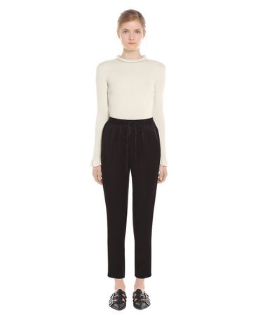 REDValentino Rollkragenpullover aus Kaschmir und Seide mit Rüschendetail