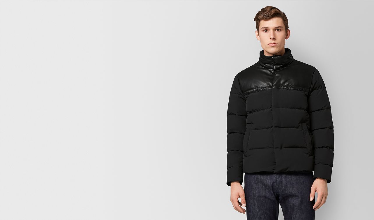 nero wool coat landing
