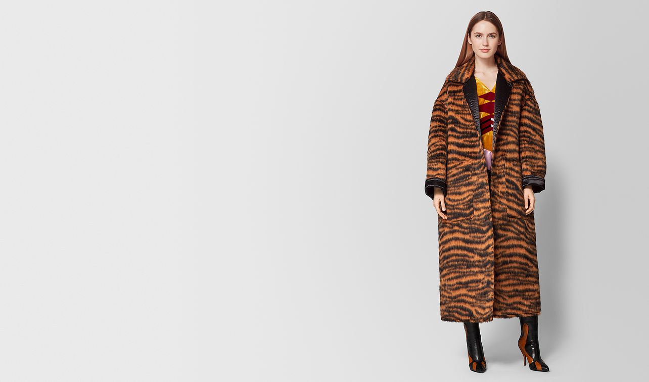 orange/nero wool/satin coat landing