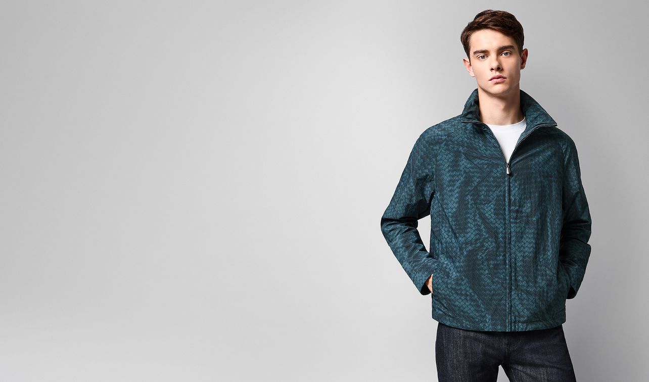 jacket in nylon landing