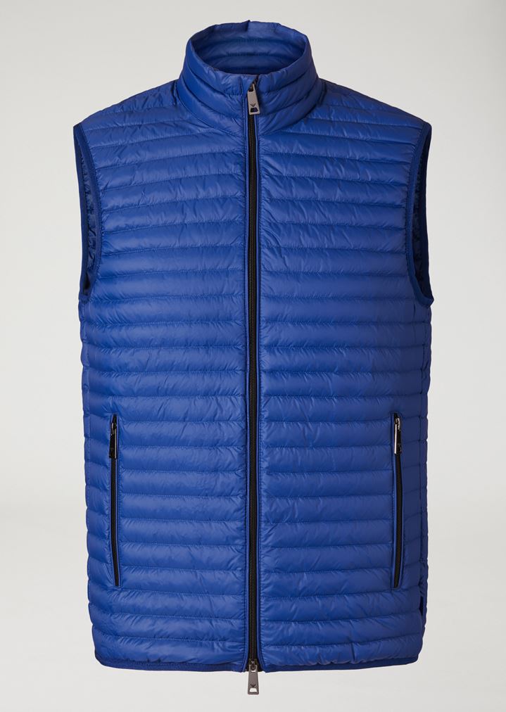 Plumífero de tejido técnico sin mangas Plumífero de tejido técnico sin mangas