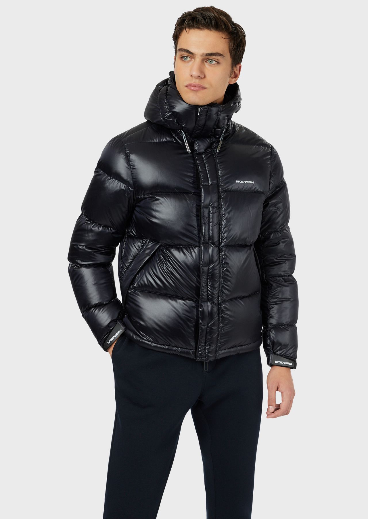 Chaqueta De Plumas Acolchada De Nailon Brillante | Hombre | Emporio Armani