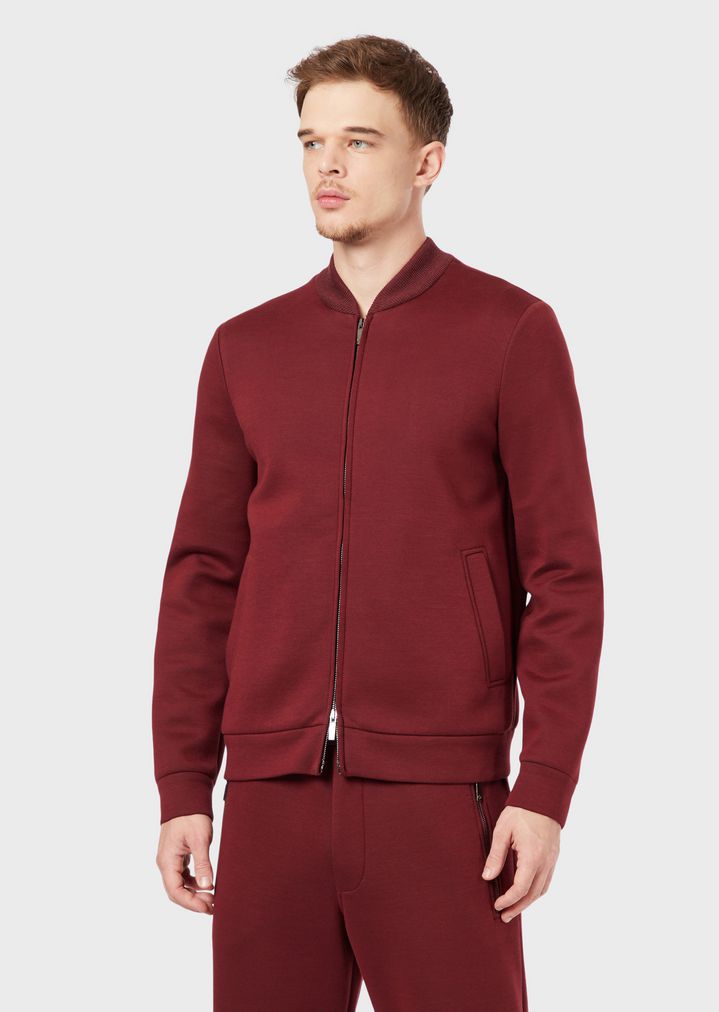 Sweatshirt mit China-Stickerei Sweatshirt mit China-Stickerei