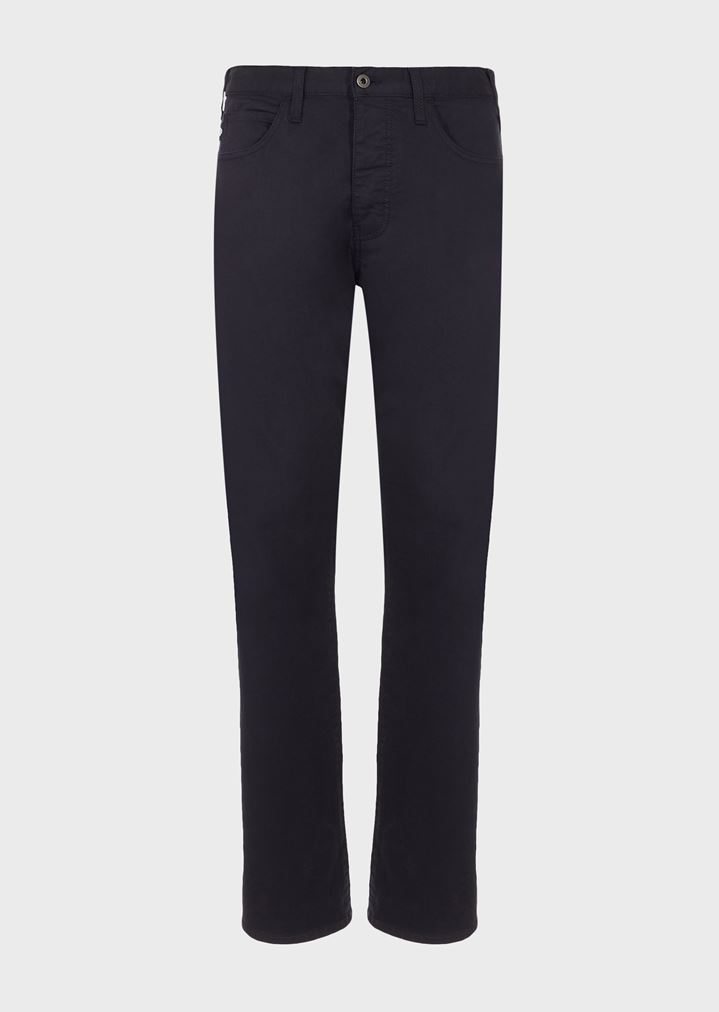 vaqueros-j21-de-corte-regular-en-gabardina-de-algodon-elastico vaqueros-j21-de-corte-regular-en-gabardina-de-algodon-elastico