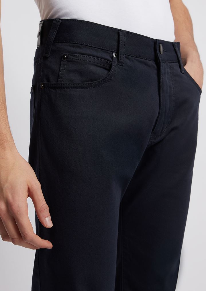 J31 regular fit comfort gabardine jeans | Man | Emporio Armani
