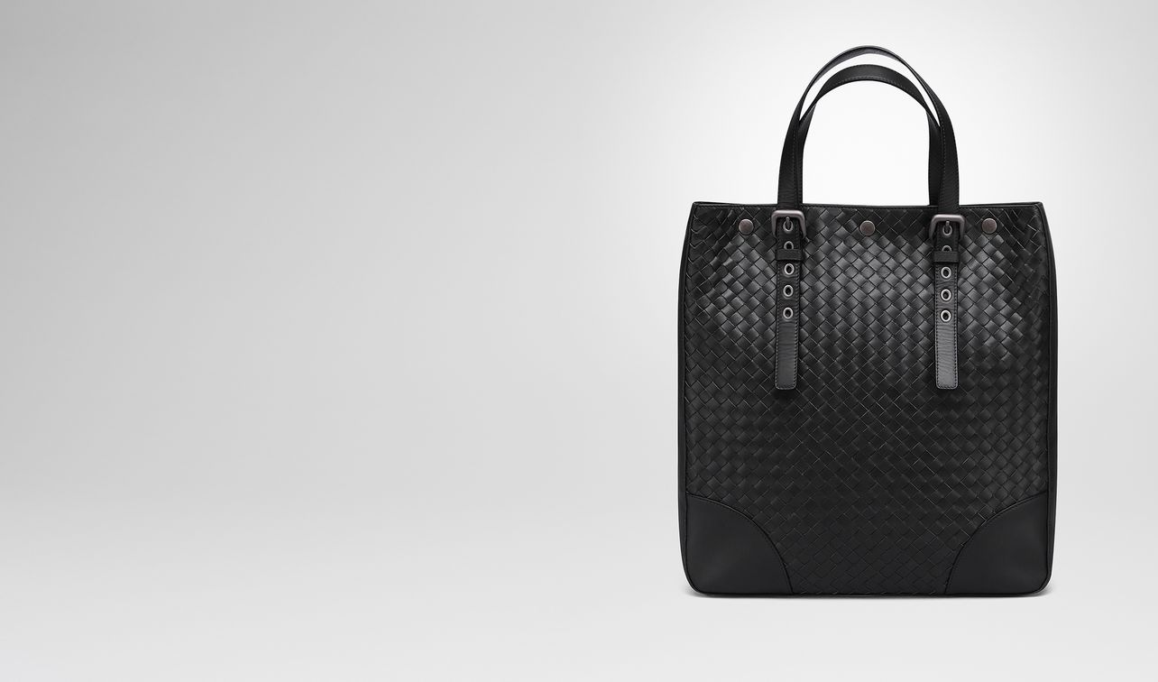 aquatre bag in light nero intrecciato vn
landing