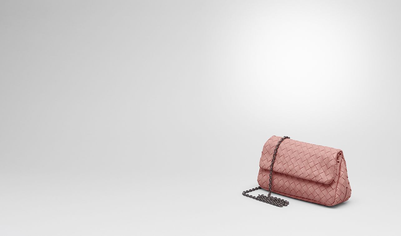 messenger bag in boudoir intrecciato nappa landing